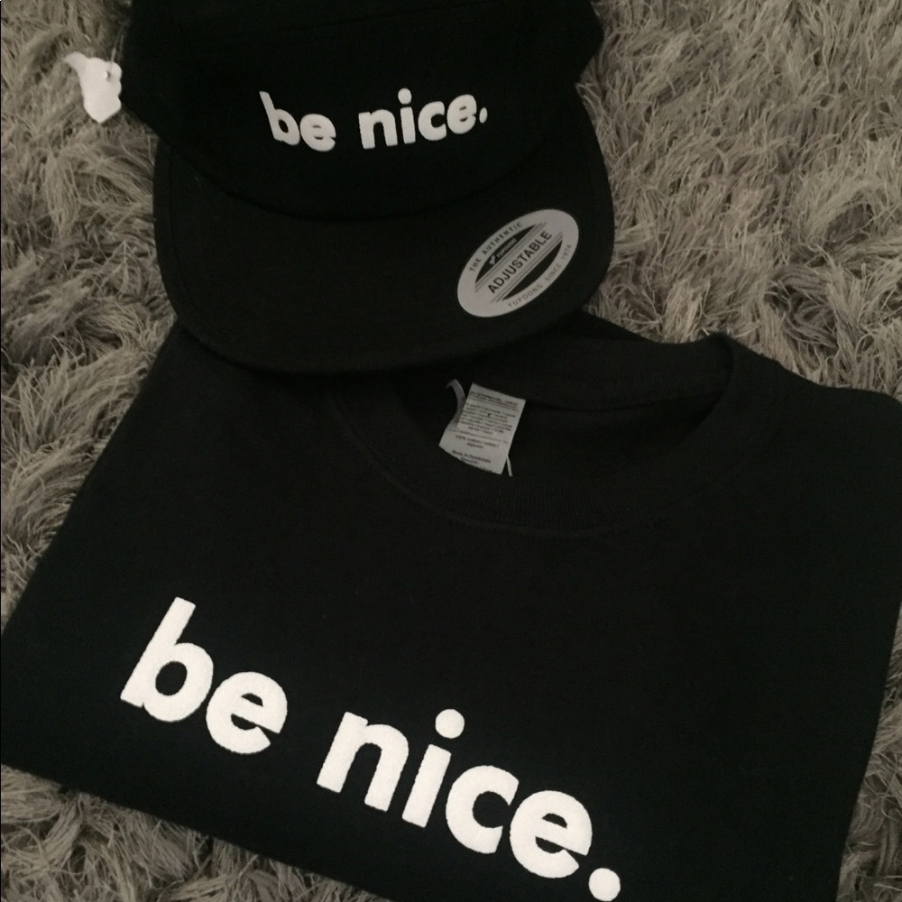 NWT tee and cap💕